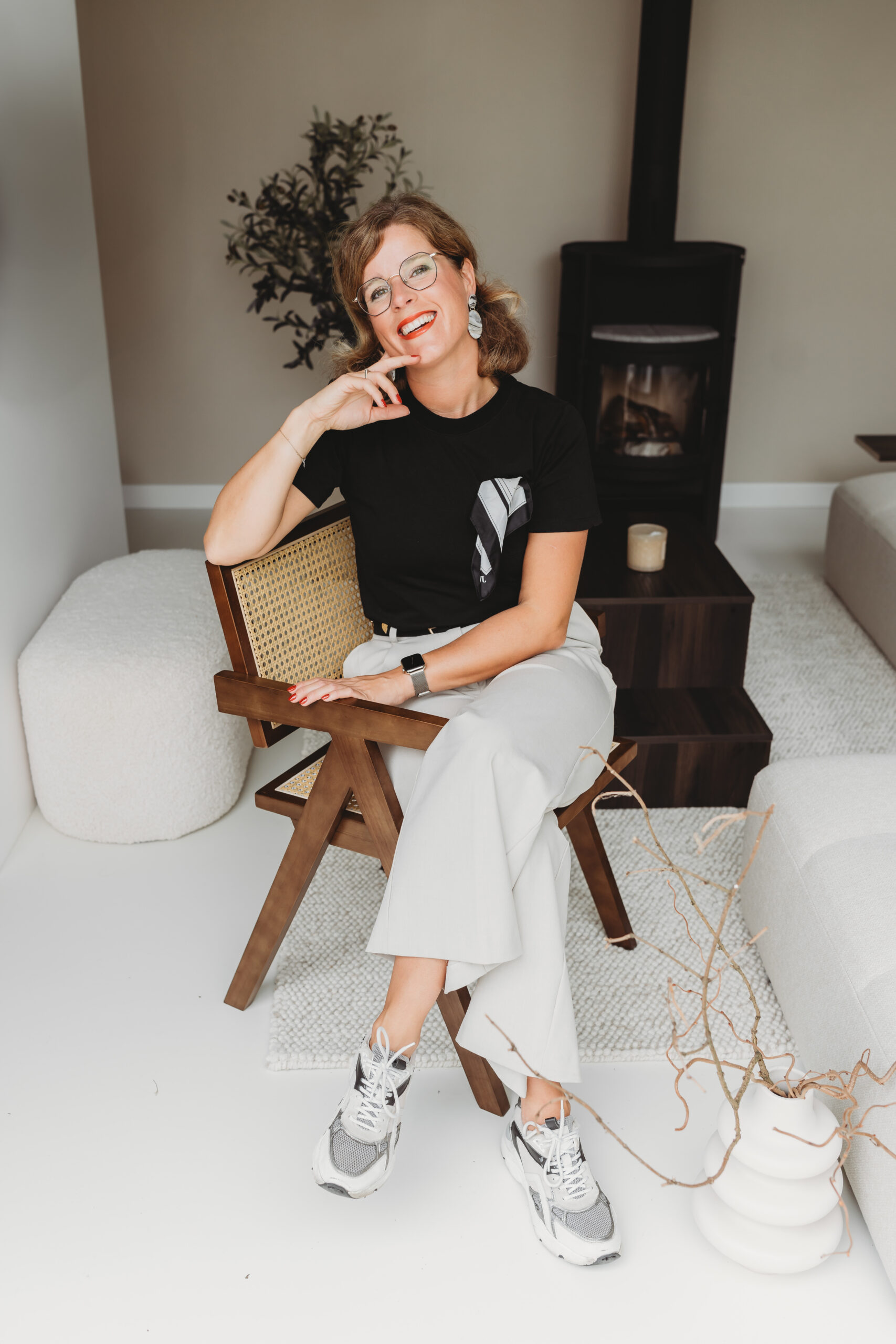 Suzan branding